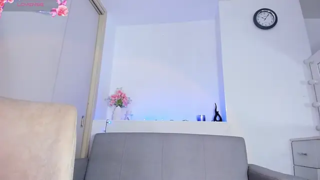 Snapshot of Alykass chatting on November 16, 2025, 3:06 pm Alykass online show from November 16, 2025, 3:06 pm