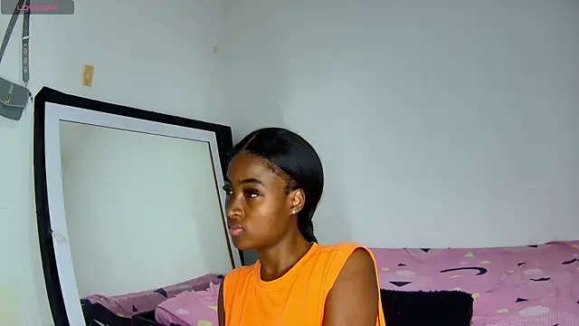 Snapshot of shantall_ebony1 chatting on November 30, 2025, 11:44 am shantall ebony1 online show from November 30, 2025, 11:44 am