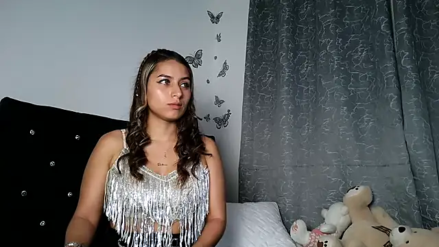 abella-lemus online show from November 23, 2025, 10:42 pm