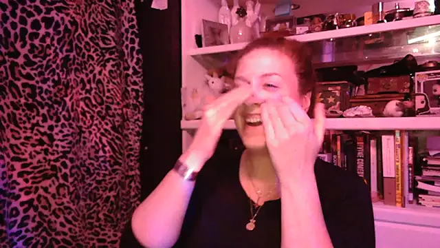 Snapshot of RasheleErotica chatting on December 5, 2025, 4:55 am RasheleErotica online show from December 5, 2025, 4:55 am