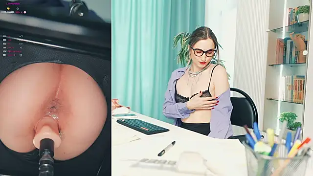 Snapshot of milahouston chatting on October 12, 2025, 7:43 am milahouston online show from October 12, 2025, 7:43 am