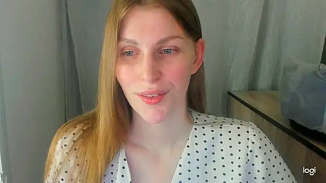 Snapshot of JuliaMuuun chatting on June 22, 2026, 9:56 pm JuliaMuuun online show from June 22, 2026, 9:56 pm