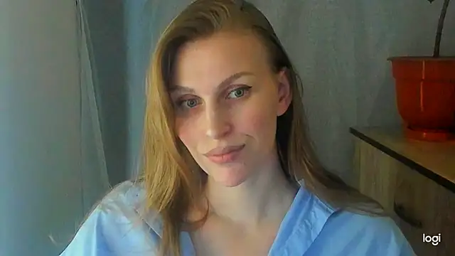 Snapshot of JuliaMuuun chatting on June 1, 2026, 7:57 pm JuliaMuuun online show from June 1, 2026, 7:57 pm