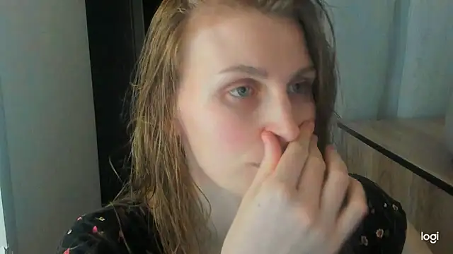 Snapshot of JuliaMuuun chatting on June 15, 2026, 9:58 pm JuliaMuuun online show from June 15, 2026, 9:58 pm