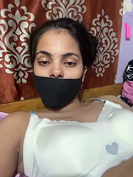 Snapshot of Sandhya_77 chatting on July 4, 2026, 6:31 am Sandhya 77 online show from July 4, 2026, 6:31 am