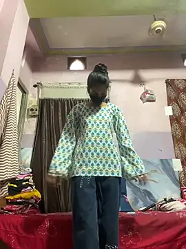 Snapshot of Sandhya_77 chatting on June 18, 2026, 5:39 am Sandhya 77 online show from June 18, 2026, 5:39 am
