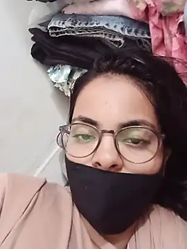 Snapshot of Sandhya_77 chatting on July 8, 2026, 7:25 pm Sandhya 77 online show from July 8, 2026, 7:25 pm