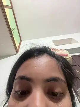 Snapshot of Sandhya_77 chatting on August 4, 2026, 4:39 am Sandhya 77 online show from August 4, 2026, 4:39 am