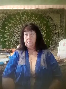 CrystalLime6411 online show from October 29, 2025, 5:39 am