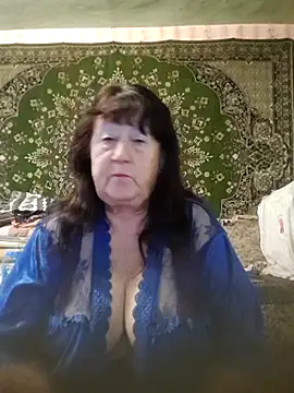 CrystalLime6411 online show from November 20, 2025, 11:33 am