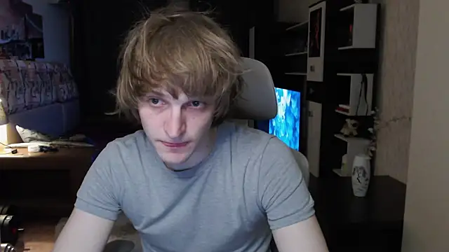 Playersuperstar online show from April 28, 2026, 8:24 pm
