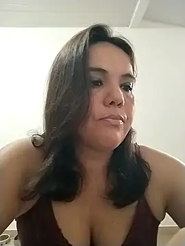 Snapshot of Bellapotencia1985 chatting on January 10, 2026, 9:48 am Bellapotencia1985 online show from January 10, 2026, 9:48 am