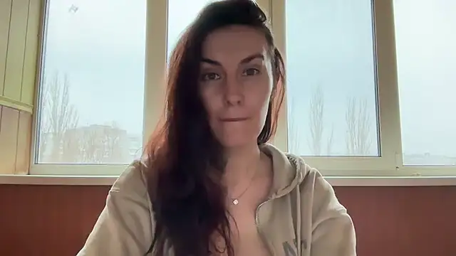 KatalinaQE online show from November 20, 2025, 8:15 am