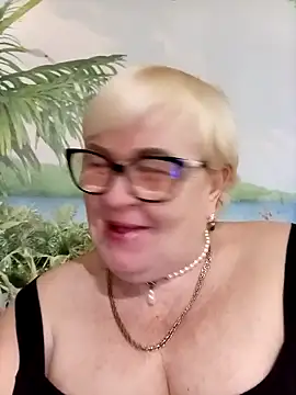 Snapshot of VioletSweet5566 chatting on March 20, 2026, 8:48 am VioletSweet5566 online show from March 20, 2026, 8:48 am