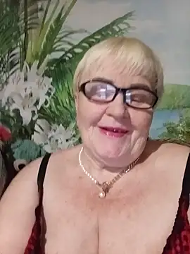 VioletSweet5566 online show from June 14, 2026, 9:38 pm