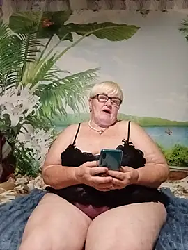 VioletSweet5566 online show from July 29, 2026, 6:18 pm