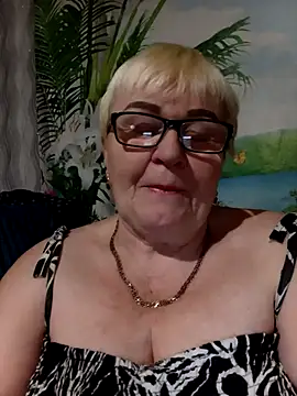 Snapshot of VioletSweet5566 chatting on December 21, 2025, 11:34 am VioletSweet5566 online show from December 21, 2025, 11:34 am