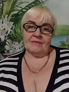 Snapshot of VioletSweet5566 chatting on November 18, 2025, 1:36 pm VioletSweet5566 online show from November 18, 2025, 1:36 pm