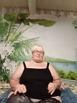 VioletSweet5566 online show from July 9, 2026, 6:29 pm