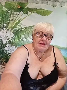 VioletSweet5566 online show from July 18, 2026, 8:01 am