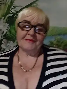 Snapshot of VioletSweet5566 chatting on November 15, 2025, 11:14 am VioletSweet5566 online show from November 15, 2025, 11:14 am