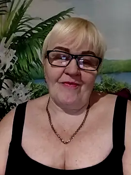 Snapshot of VioletSweet5566 chatting on January 6, 2026, 7:23 am VioletSweet5566 online show from January 6, 2026, 7:23 am