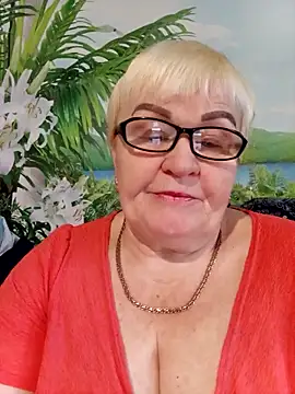 Snapshot of VioletSweet5566 chatting on December 17, 2025, 10:31 am VioletSweet5566 online show from December 17, 2025, 10:31 am