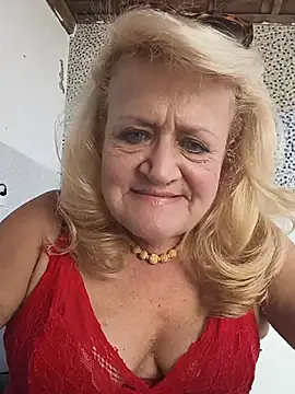 Snapshot of Belladama61 chatting on June 24, 2026, 5:00 pm Belladama61 online show from June 24, 2026, 5:00 pm