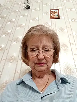 AlikaSwan5821 online show from March 4, 2026, 2:03 pm