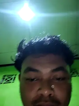 Snapshot of bagasFreedom chatting on March 12, 2026, 8:13 pm bagasFreedom online show from March 12, 2026, 8:13 pm