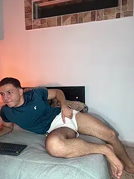 Snapshot of max_valiant1 chatting on September 17, 2025, 4:58 am max valiant1 online show from September 17, 2025, 4:58 am
