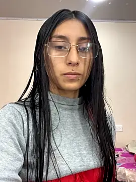 Violeet Smith online show from September 18, 2025, 6:55 pm