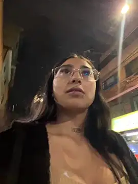 Violeet Smith online show from October 5, 2025, 4:36 am