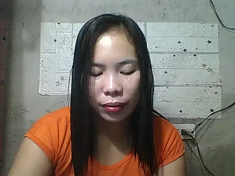 pinaysinglemommm online show from September 15, 2025, 9:04 pm