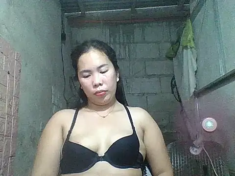 Snapshot of pinaysinglemommm chatting on February 4, 2026, 8:42 am pinaysinglemommm online show from February 4, 2026, 8:42 am