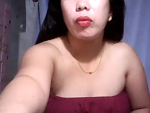 pinaysinglemommm online show from July 7, 2026, 9:18 pm