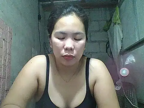 Snapshot of pinaysinglemommm chatting on February 8, 2026, 8:56 am pinaysinglemommm online show from February 8, 2026, 8:56 am