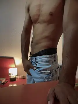 Snapshot of alberto5987 chatting on October 3, 2025, 6:31 pm alberto5987 online show from October 3, 2025, 6:31 pm