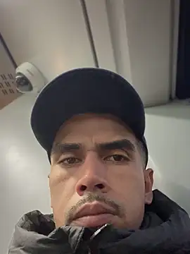 Snapshot of alberto5987 chatting on December 16, 2025, 6:50 am alberto5987 online show from December 16, 2025, 6:50 am