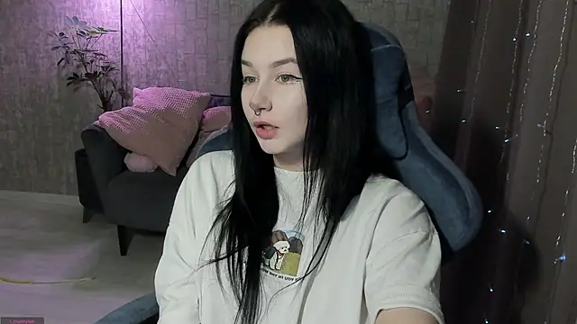AlinaGreeeen online show from September 26, 2025, 12:56 pm