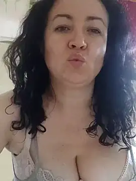 Snapshot of Velvet3451 chatting on October 10, 2025, 6:20 pm Velvet3451 online show from October 10, 2025, 6:20 pm