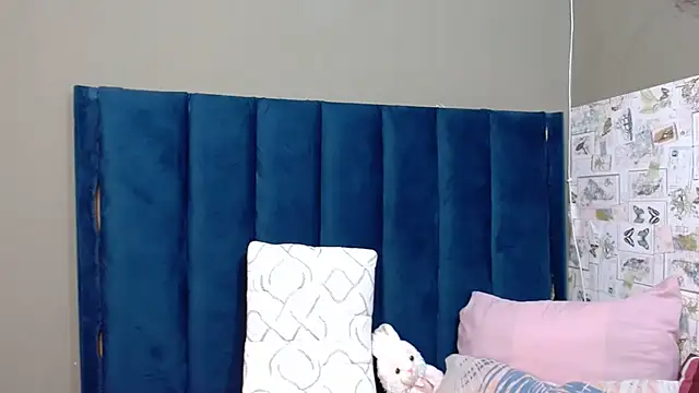 sexyprima19 online show from September 25, 2025, 9:32 pm