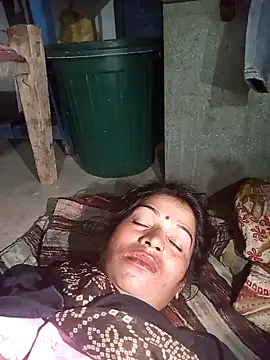 Snapshot of MISS_LOVE_001 chatting on November 6, 2025, 6:23 pm MISS LOVE 001 online show from November 6, 2025, 6:23 pm