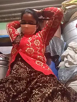 Snapshot of MISS_LOVE_001 chatting on December 14, 2025, 4:34 pm MISS LOVE 001 online show from December 14, 2025, 4:34 pm