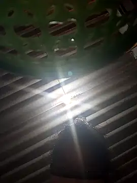 Snapshot of MISS_LOVE_001 chatting on December 13, 2025, 8:04 pm MISS LOVE 001 online show from December 13, 2025, 8:04 pm