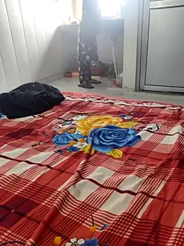 Snapshot of Radhika_01 chatting on November 8, 2025, 4:05 am Radhika 01 online show from November 8, 2025, 4:05 am