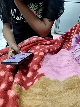 Snapshot of Radhika_01 chatting on November 18, 2025, 4:38 am Radhika 01 online show from November 18, 2025, 4:38 am