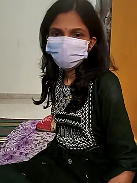 Snapshot of Shivani2002 chatting on November 30, 2025, 5:03 pm Shivani2002 online show from November 30, 2025, 5:03 pm