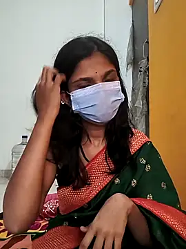 Snapshot of Shivani2002 chatting on December 4, 2025, 1:15 am Shivani2002 online show from December 4, 2025, 1:15 am