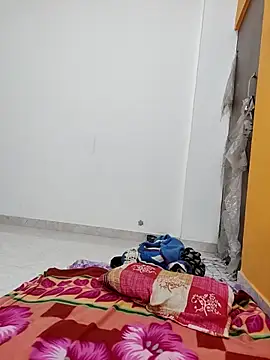 Snapshot of Shivani2002 chatting on December 13, 2025, 8:04 pm Shivani2002 online show from December 13, 2025, 8:04 pm